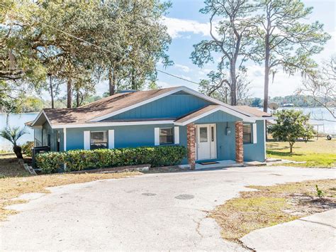 It contains 3 bedrooms and 2 bathrooms. . Zillow pomona park fl